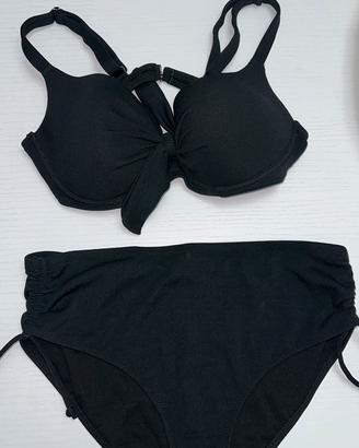 Costume Due Pezzi Nero Draperie & Fiocco – IT 54
