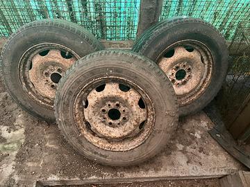 3 gomme con cerchi panda 4x4