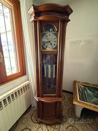 Elegante Orologio a Colonna con fase lunare