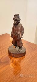 Statuetta in legno