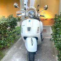 Piaggio Vespa gts 300 