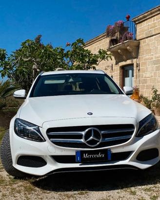 AUTO MERCEDES A RUFFANO