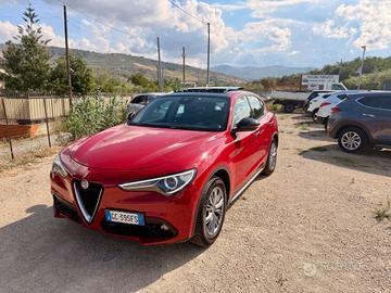 Alfa Romeo Stelvio 2.2 Turbodiesel 190 CV AT8 RWD 