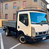 Nissan Cabstar 2.5 ribaltabile 2015 