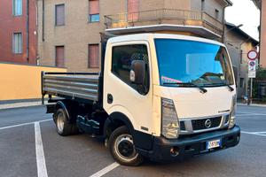 Nissan Cabstar 2.5 ribaltabile 2015 