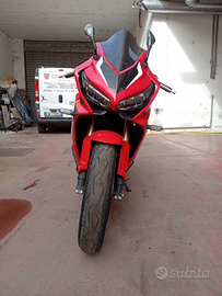 Honda CBR 650-r