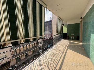 4 LOCALI A MARANO DI NAPOLI