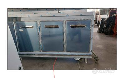Banco Bar refrigerato con 4 sportelli