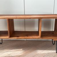 Mobile in legno e ferro battuto, stile industrial