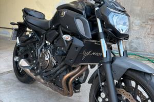 YAMAHA MT-07 DEPOTENZIATA PER PATENTE A2 - 35Kw