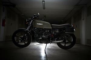 KAVASAKI 550 KZ