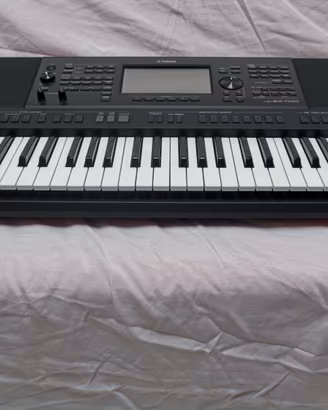 Tastiera arranger YAMAHA PSR-sx700