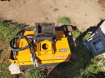 Miniescavatore/escavatore/trincia