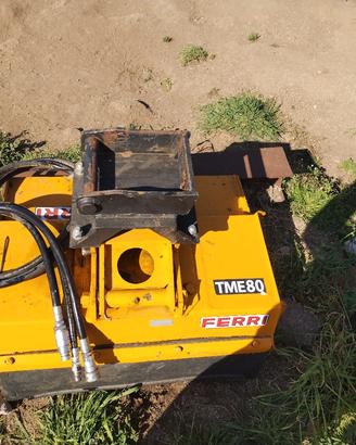 Miniescavatore/escavatore/trincia