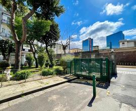 3 LOCALI A NAPOLI