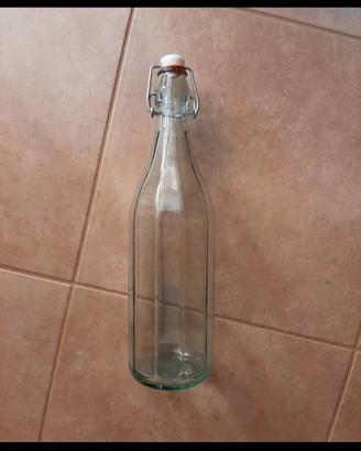 2 bottiglie in vetro con tappo ermetico 
