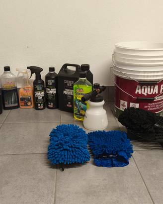 Prodotti per pulizia auto