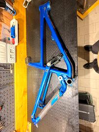 telaio commencal clash 2024