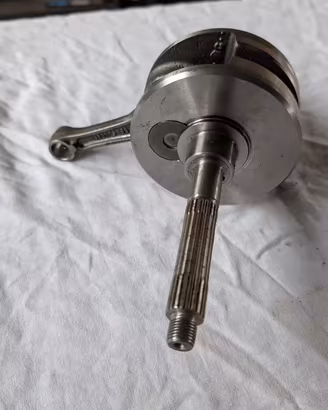 Albero Motore Piaggio scooter 4t 125 150 180 200cc