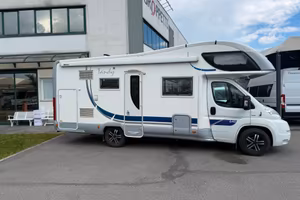 Mclouis TANDY 640
