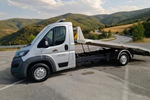 Carroattrezzi Patente B ribaltabile con soffietti