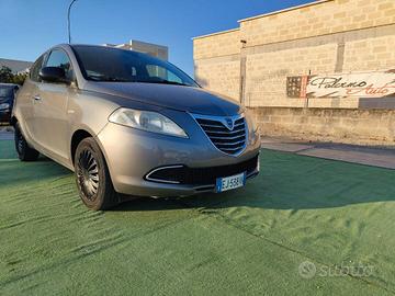 Lancia Ypsilon 1.2 69 CV Platinum