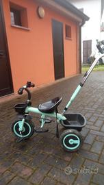 triciclo bicicletta passeggino 
