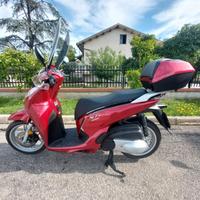 Honda SH 300 - 2020 - ON THE ROAD - ATESSA