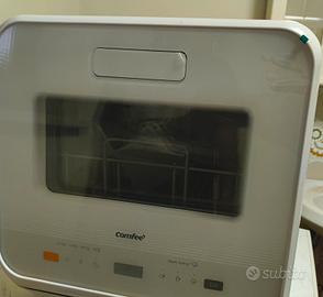 Lavastoviglie piccola Comfee con serbatoio da 5 lt