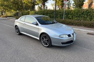 Alfa Romeo GT  – 2005
