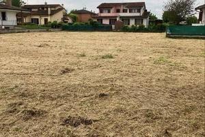 Immobile in asta di 1340 m² a Curtatone