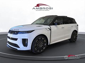 LAND ROVER Range Rover Sport 4.4 V8 P635 SV
