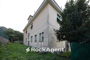 Immobile di 244 m² a Genova
