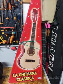 Chitarra giocattolo