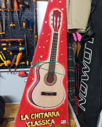 Chitarra giocattolo