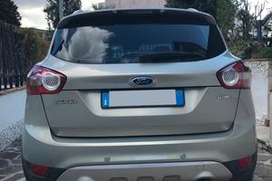 Autovettura Ford Kuga