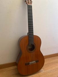 Chitarra yamaha 231II