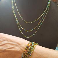 Parure artigianale in perline