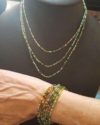 Parure artigianale in perline