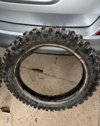 Gomme cross