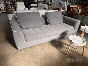 Divano 3 poati Roche Bobois moderno grigio