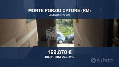 Immobile in asta di 150 m² con più di 5 locali a M