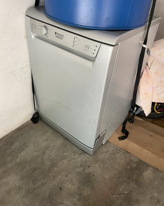 Lavastoviglie per pezzi di ricambio