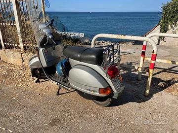 Vespa px 150 arcobaleno epoca 1984