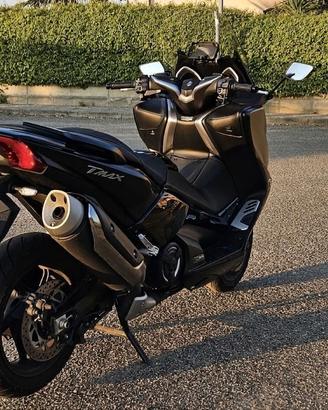 Yamaha T MAX 530 SX (2019) – Condizioni Eccellenti