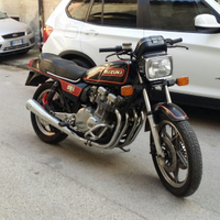 Suzuki GSX 750