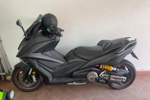 Scooter Ak 550