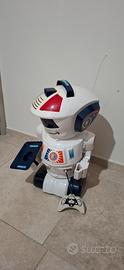 Robot Emilio il meglio telecomandato