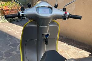 Vespa elettrica 70 km/h anno 2023