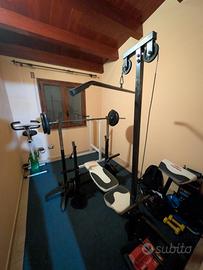 Attrezzatura da palestra completa